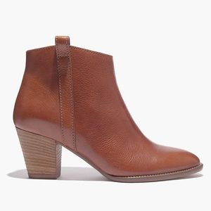 Ankle boots (brown), women’s size 9